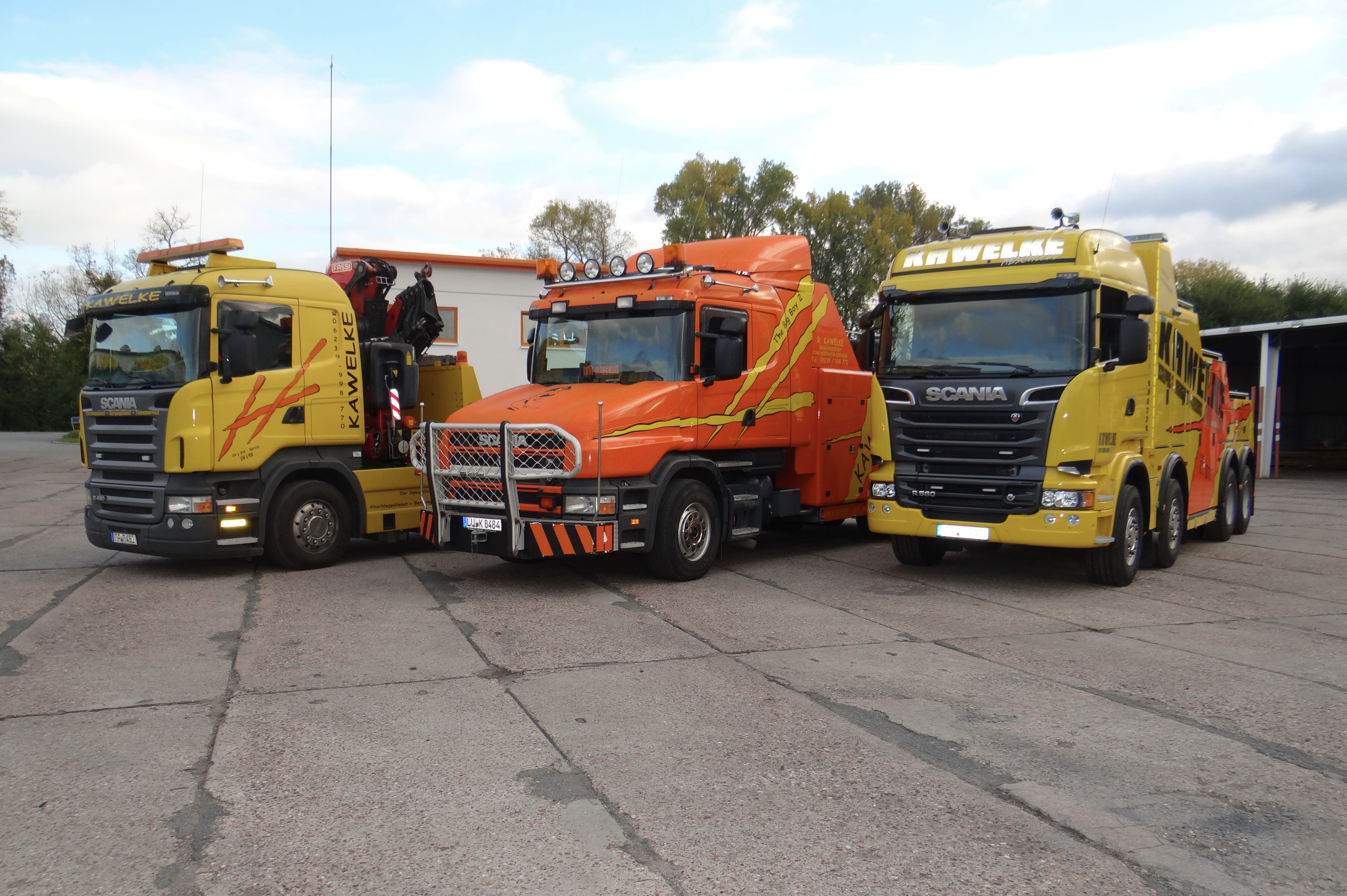 Abschleppfahrzeug 12