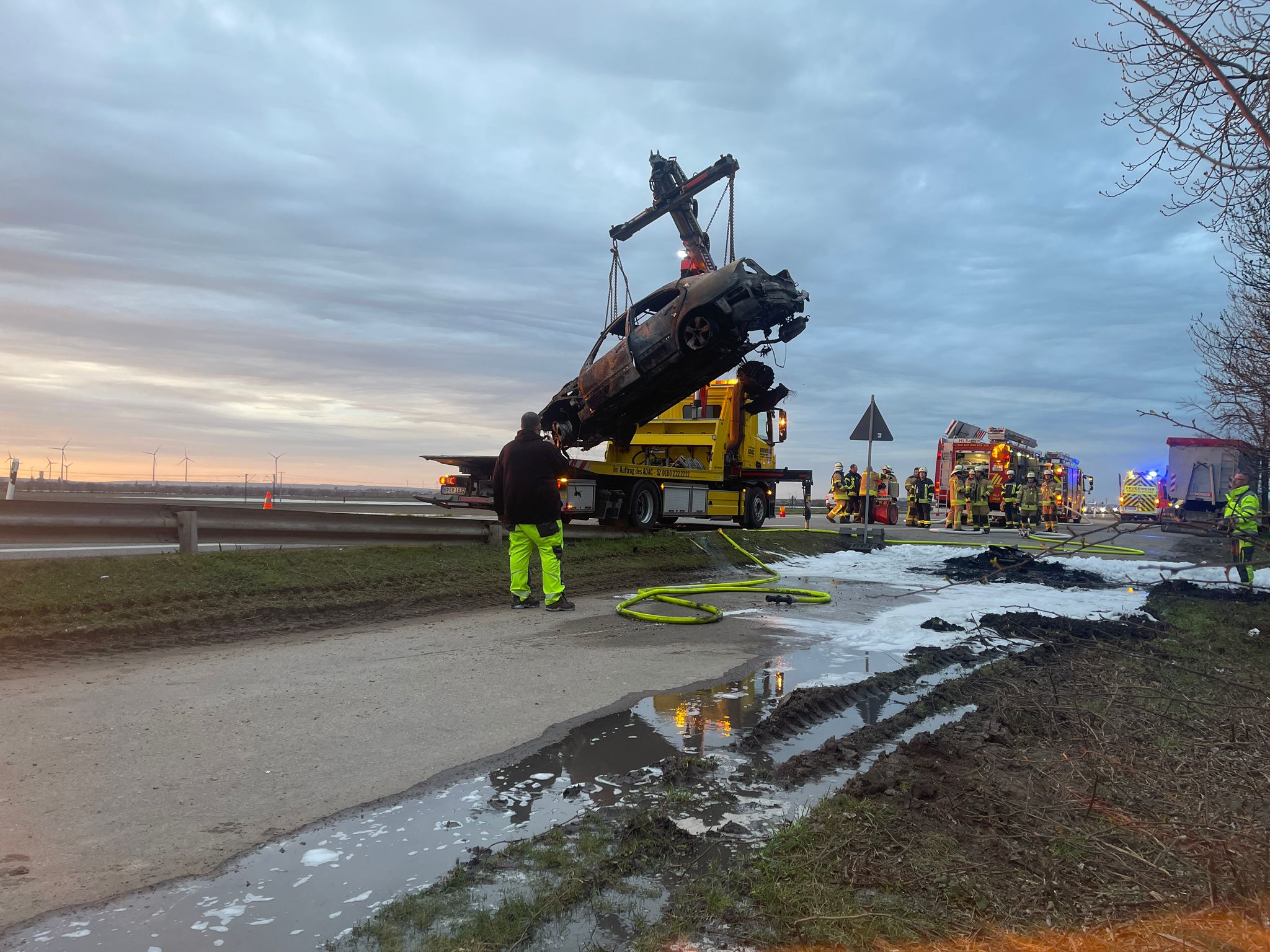 Abschleppfahrzeug 18